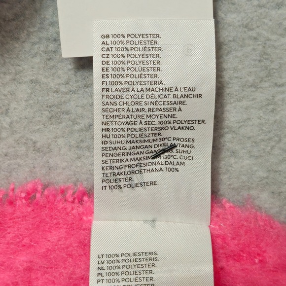 H&M Hot Pink Fuzzy Scarf Winter Warm Fringe Tassel Soft 75x12 NEW - Picture 4 of 4